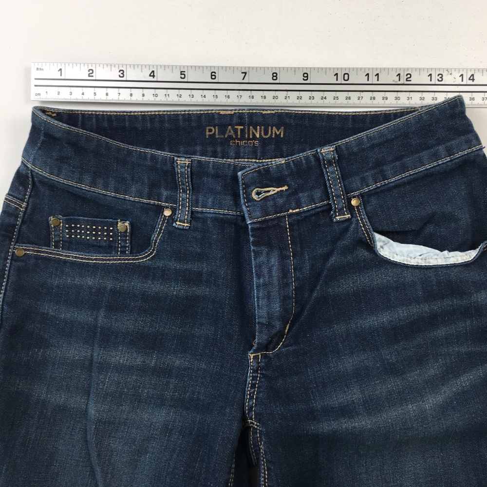 Chico Women’s Platinum Jeans 00 B6720 - Picture 3 of 7
